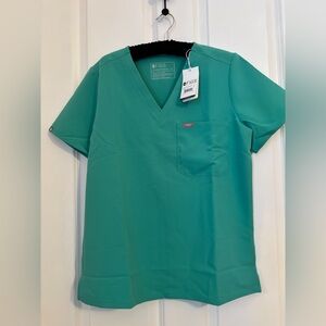 Figs Women’s Surgical Green Catarina 1 Pocket Scrub - Technical Collection NWT M
